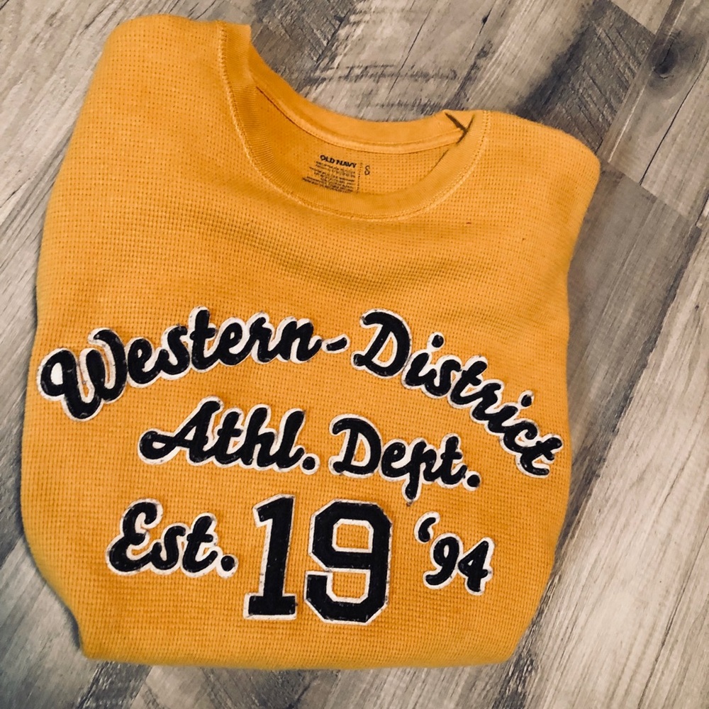 Old Navy Men’s sweater